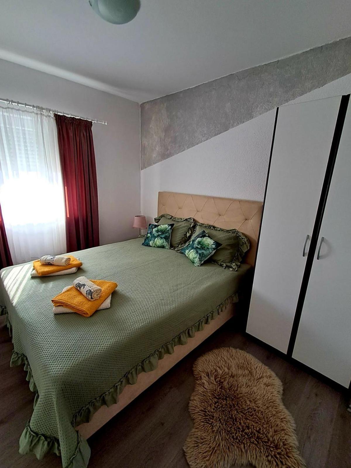 Miroslav Apartment Baska  Bagian luar foto